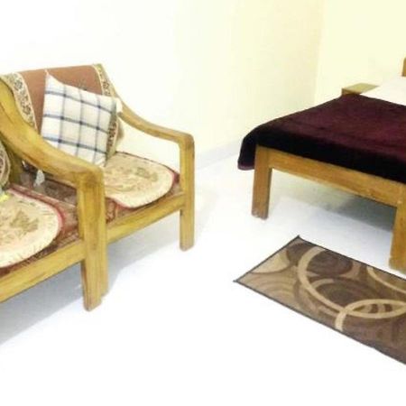 Adb Rooms Ashoka Resort Tāla Екстериор снимка